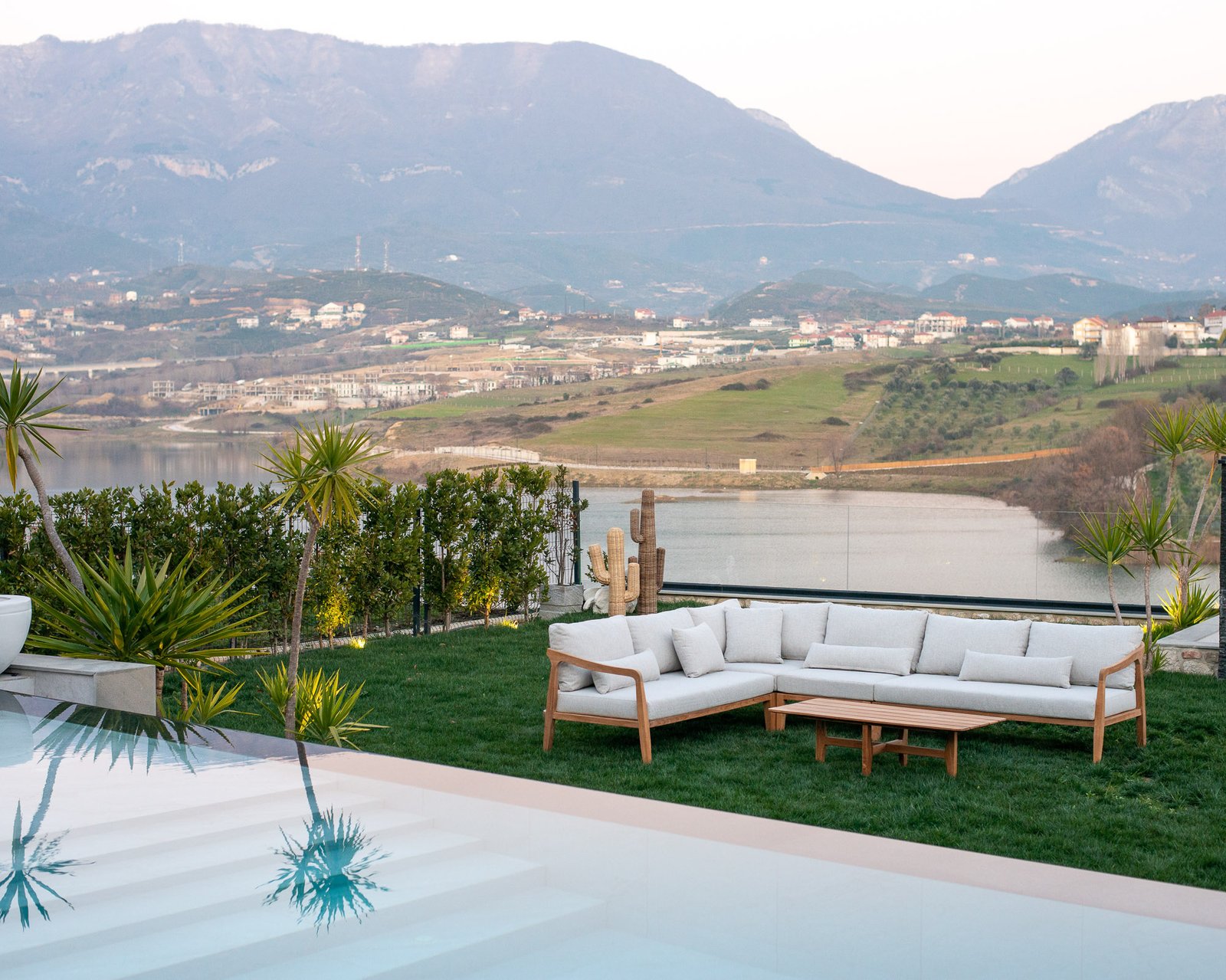 Monaco modular sofa Thumbnail